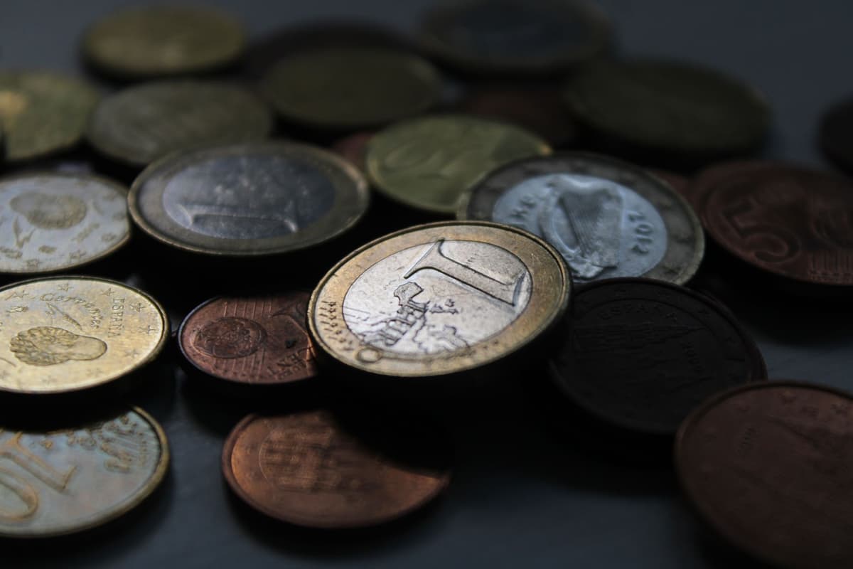 Saisie sur salaire — bulletin de paie et document bancaire